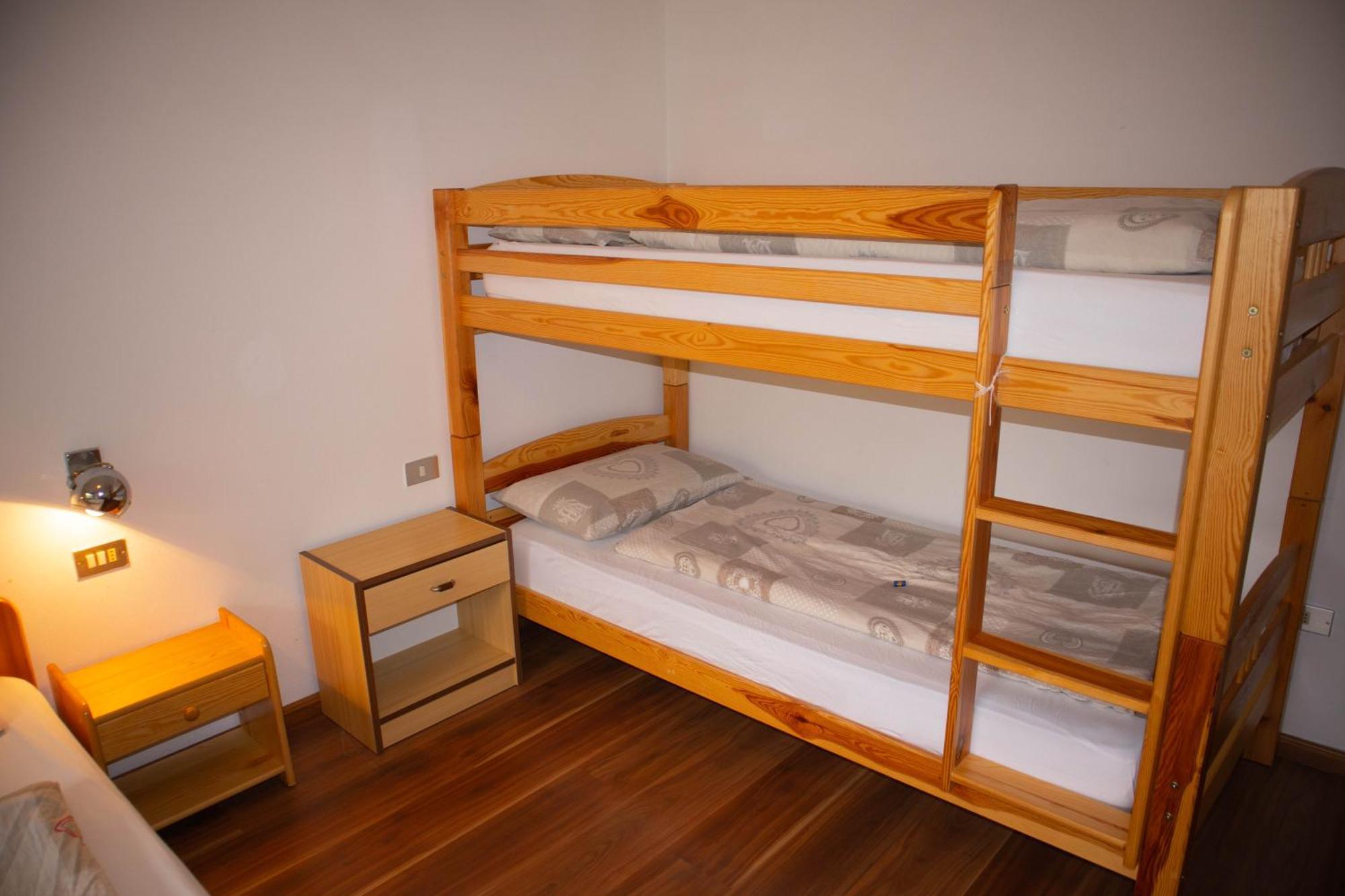 Apartments Max Mendola Екстер'єр фото