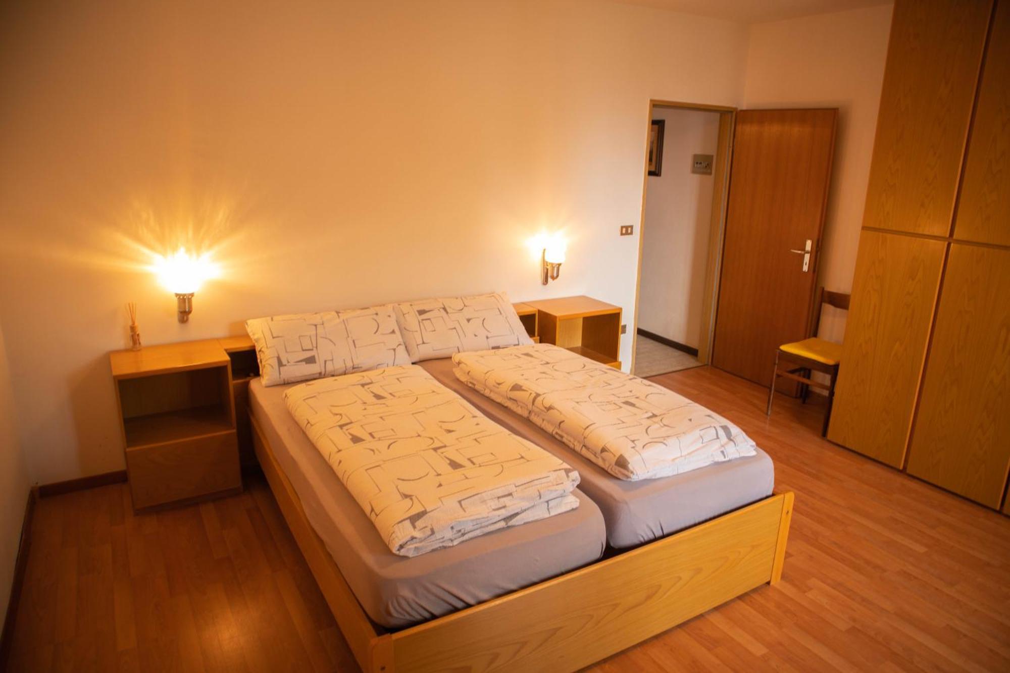 Apartments Max Mendola Екстер'єр фото